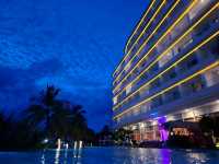 位於陽東夜市旁的 Seashells Phu Quoc Hotel & Spa，是旅客到富國島時最受歡迎的五星級酒店之一。