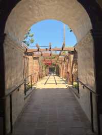 Revolving Around the Beauty of Architecture: Eyes on Spain 