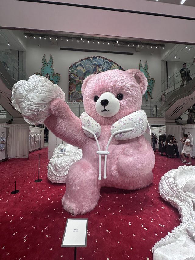 深圳萬象天地🤩巨人展 🌟🦋 深圳萬象天地🤩巨人展 🌟🦋