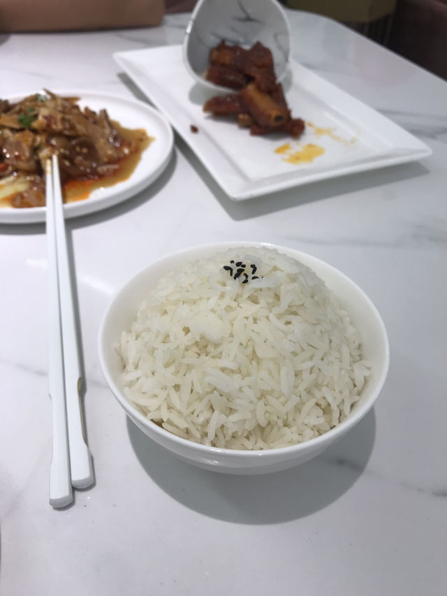 ร้านขมิ้น อาหารปักษ์ใต้ บรรยากาศร่มรื่นมาก