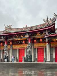 ขอพรเรื่องงาน ที่วัด Xingtian