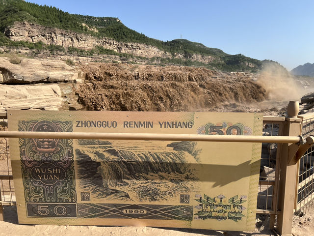 Xi An - a place with nature wonders, good food and historical handsome stone statue