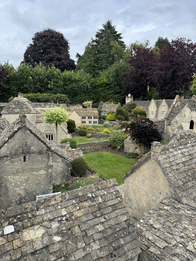 英國最美麗童話村莊嘅小人國