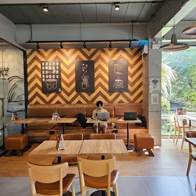 🔆จิปกาแฟชมธรรมชาติ-เบลลินี่ ระยองริเวอร์ไซด์ 🔆 🔆จิปกาแฟชมธรรมชาติ-เบลลินี่ ระยองริเวอร์ไซด์ 🔆