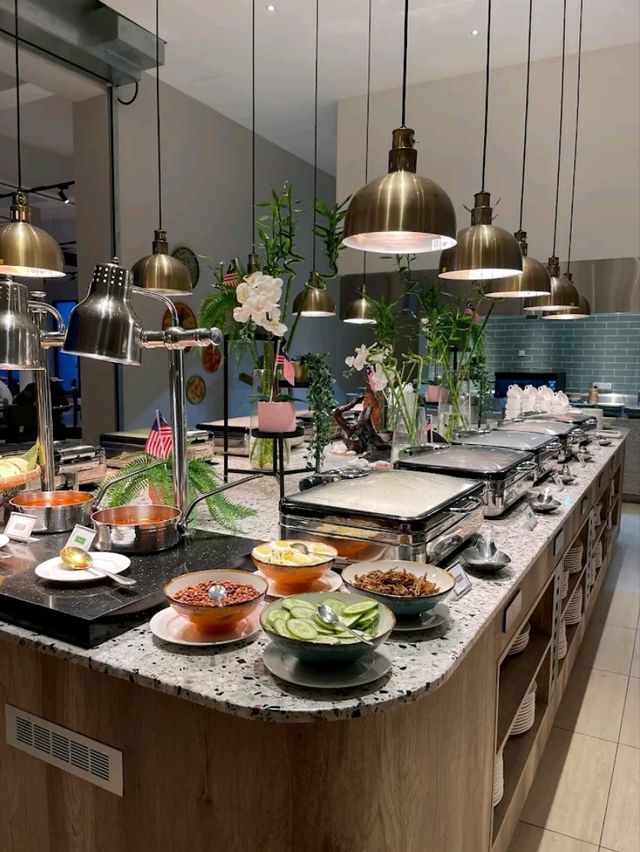 ✈️ “Colorful Comfort Before Takeoff: ibis Styles Sepang KLIA”