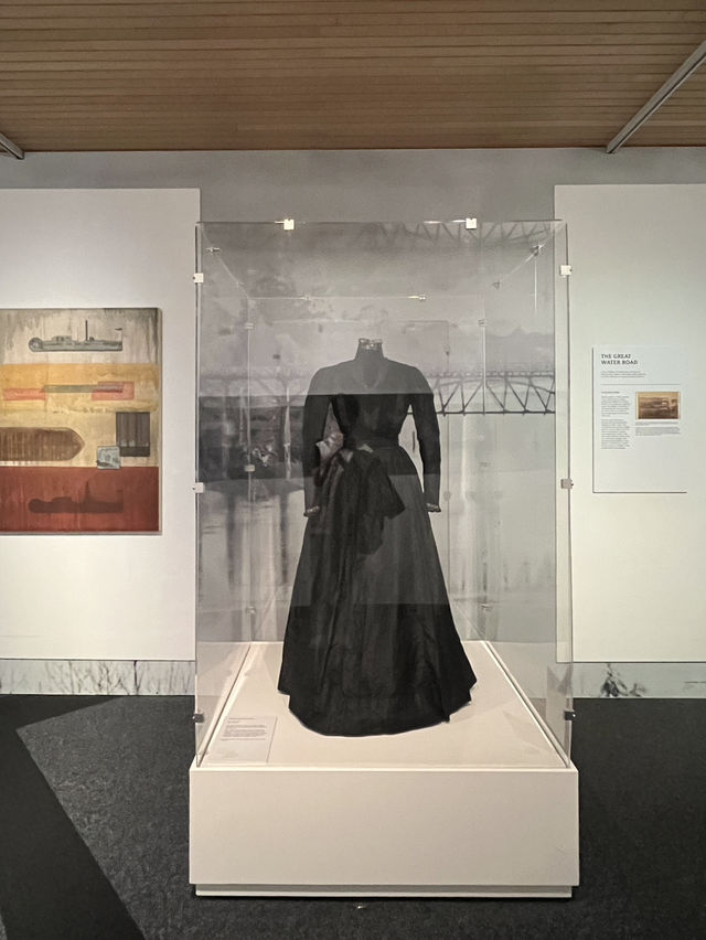 🏛️ Waikato Museum: Where Māori Heritage Meets River Stories! 🌊