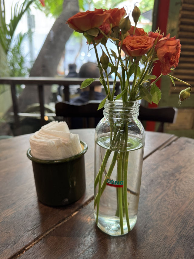 【ハノイ/グルメ】大人気コンカフェでココナッツココア🤎 【ハノイ/グルメ】大人気コンカフェでココナッツココア🤎