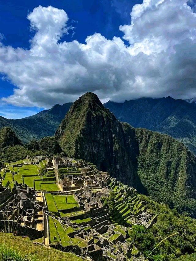 🏔️ Historic Sanctuary of Machu Picchu – The Lost City in the Clouds