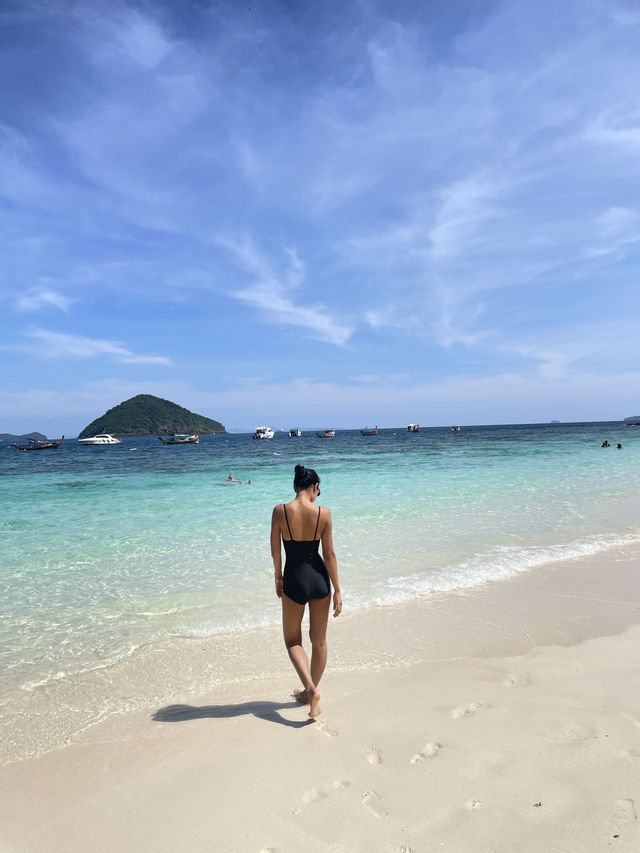 Banana beach 🏝️ Banana beach 🏝️