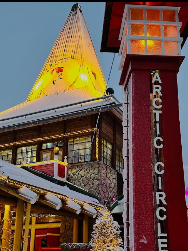 Stepping Into the Real-Life North Pole: Rovaniemi’s Christmas Magic ✨🎅❄️ Stepping Into the Real-Life North Pole: Rovaniemi’s Christmas Magic ✨🎅❄️