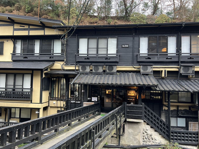 山林中的溫泉秘境：黑川溫泉