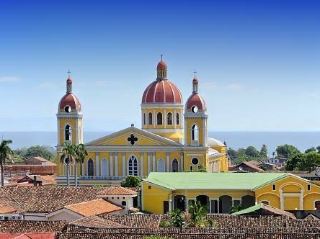 Nicaragua is an amazing Central American destination, boasting active volcanoes, beautiful colonial-style cities, and vast lakes. The best time to visit is December to February, with highlights including volcanic landslides at Cerro Negro, lava viewing at Masaya Volcano, and exploring the city of Granada.
#nicaragua
Top Tourist Attractions in Nicaragua
Volcanoes and National Parks:
Masaya Volcano National Park: A crater-mounted volcano where you can see the lava.
Cerro Negro Volcano: Famous for its volcano boarding activities.
Mombacho Volcano: Hiking on a fog-covered volcano.
Isla Ometepe: An island in Lake Nicaragua with two volcanoes (Concepcion and Maderas).
Historic Cities:
Granada: An old colonial-style city; admire the architecture and take a boat trip on Lake Granada.
Leon: A cultural city full of street art, museums, and important churches.
Beaches and Nature:
San Juan del Sur: A coastal city famous for surfing and beautiful sandy beaches.
Corn Islands: Caribbean islands ideal for snorkeling and relaxation.
Laguna de Apoyo: A crystal-clear crater lagoon.

Best Time to Visit and Things to Know
Best time: December - February. Cool and dry weather.
Wet season: September - November (heavy rain and many mosquitoes).
Language: Primarily Spanish.
Transportation: Tour services are recommended for volcanic activities for safety reasons.