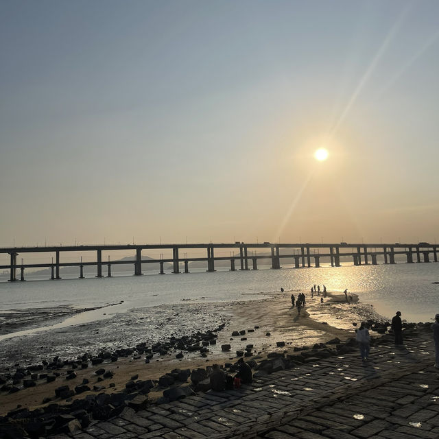 厦门千与千寻高铁