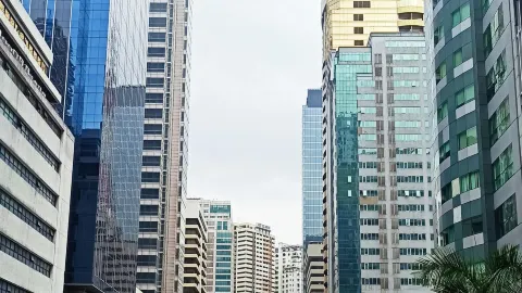 Sunset City Views: Modern Magic in the Philippines 🌇✨ — traveler post in City of Manila