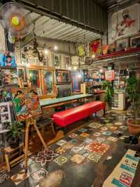 Tree house cafe Jarkata 