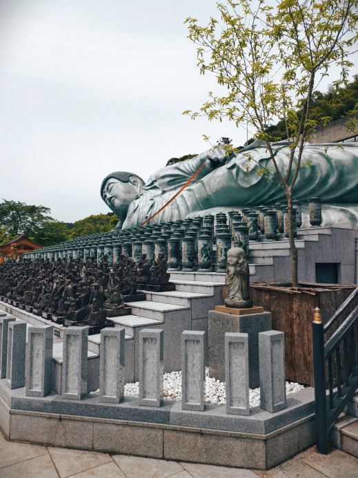 Fukuoka Nanzoin Temple : Home to the World's Largest Bronze