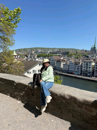 蘇黎世經典的觀景點 Lindenhof — 美麗舒適