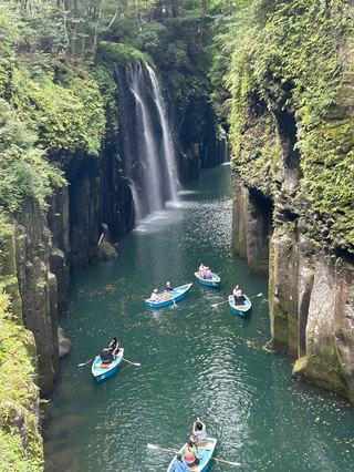 The ultimate power spot ✨️ Takachiho Gorge 🚣
