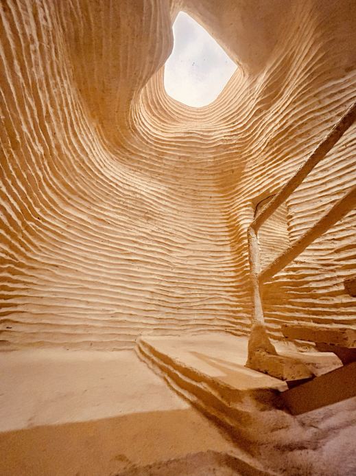 Rumah Roti dengan Interior Unik