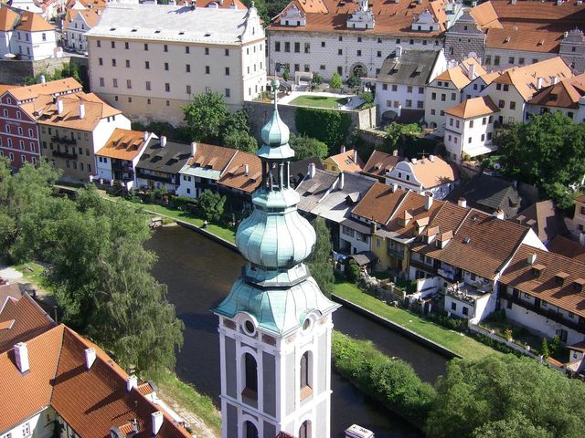 Enchanting Vibes of Cesky Krumlov 🏰🇨🇿