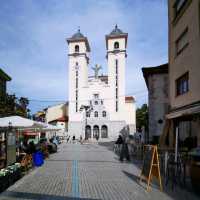 Ribadesella: Coastal Charm and Scenic Beauty