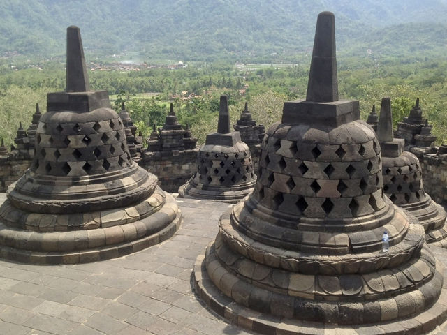 Borobudur: Hidden in the Jungle