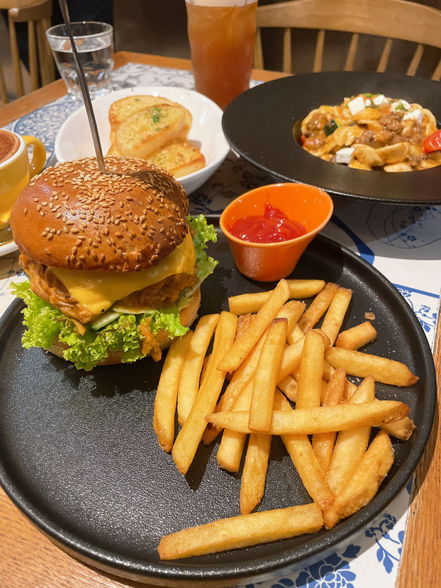 高質寫意Cafe☕️留肚食超鬆軟梳乎厘！