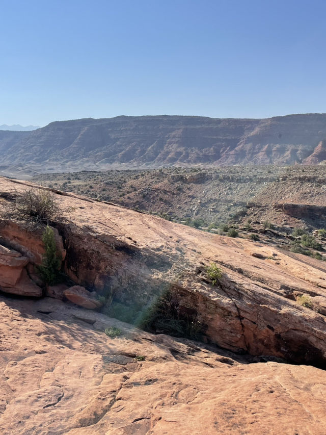 🏜️ Top Landmarks You Can’t Miss in Arches National Park 🚗🌞