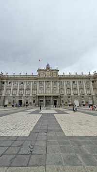 📍Palacio Real de Madrid: Royal Armory & Throne Room – A Look at Spanish Royal History