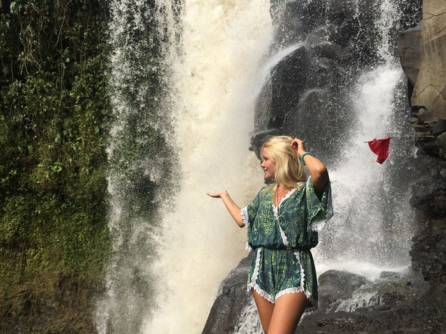 tribalstyle version of the Bali 7day travel guide like youre telling your bestie