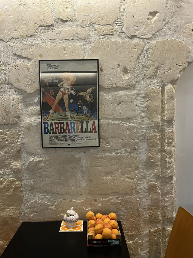 Arles | The brilliant cake shop in Arles with healthy drinks 