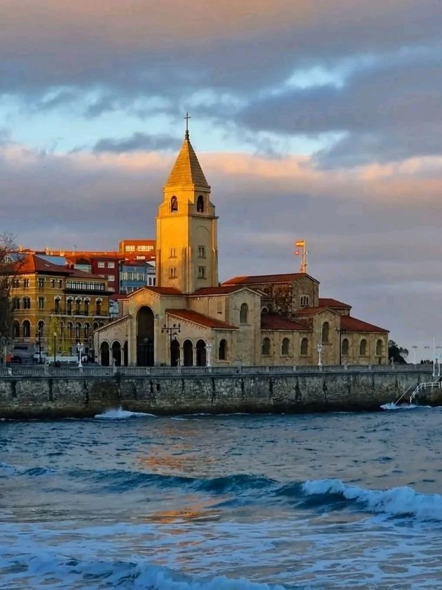 🌄 Asturias: Spain’s Green Paradise of Mountains and Sea 🇪🇸✨