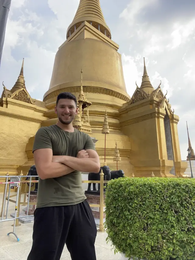 如何正確地參觀泰國的神聖寺廟