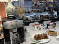 Hidden Gem in Paris: L'épicerie de Loïc B Review at Marché Saint-Quentin