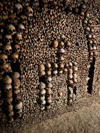 Cozy yet spooky in Paris 💫