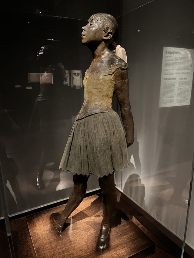 👗ファッションの歴史と今を体感|MoMu Fashion Museum Antwerp(モード美術館) 👗ファッションの歴史と今を体感|MoMu Fashion Museum Antwerp(モード美術館)