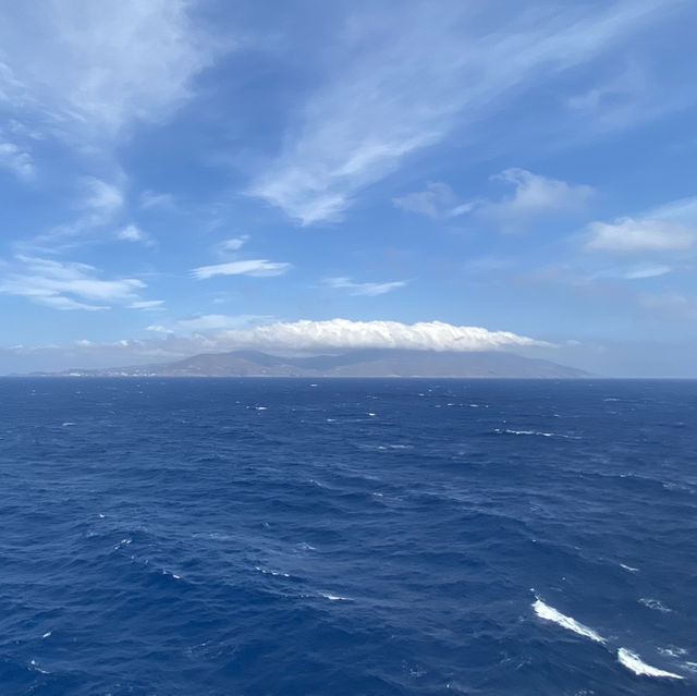 Средиземноморье с палубы круизного лайнера. Средиземноморье с палубы круизного лайнера.