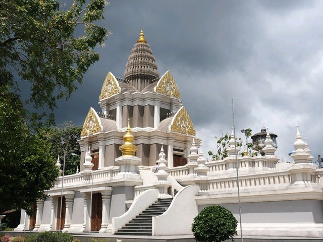 Ват Чалонг: главный храмовый комплекс Пхукета