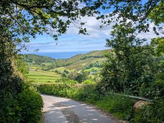 🌳 Bryn y Maen, Colwyn Bay: The Peaceful Hillside Village 🏔️