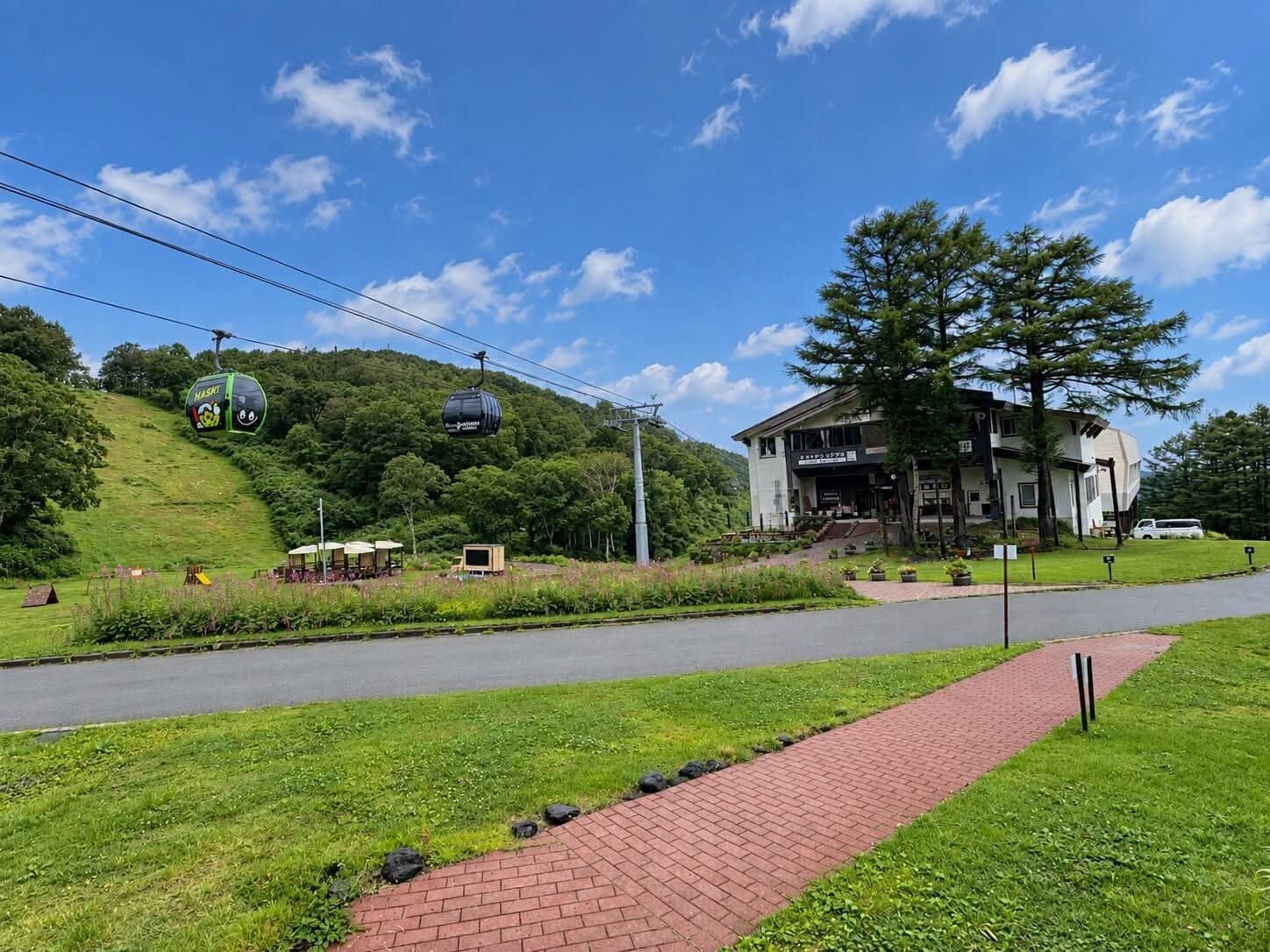 A Unique Way to Experience the Gondola! Enjoy "GondoLunch" Inside the Nozawa Onsen Nagasaka Gondola in Nagano Prefecture!