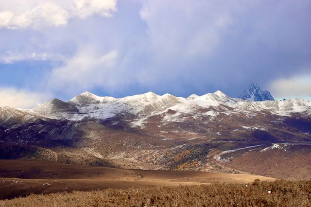 格底拉姆的貢嘎雪山