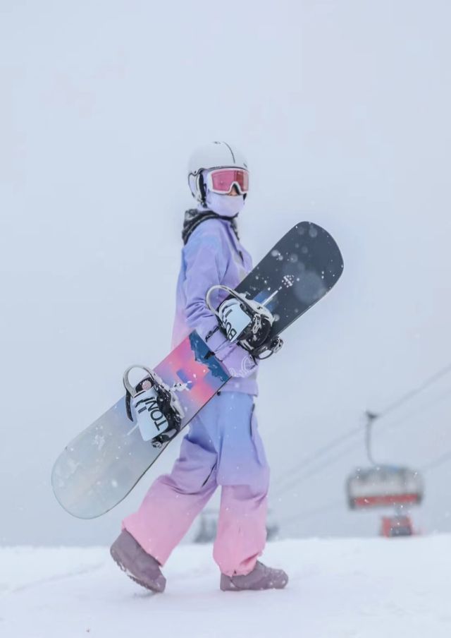 在富龍滑雪場的零下20°滑雪開板體驗，是一場冰雪奇緣