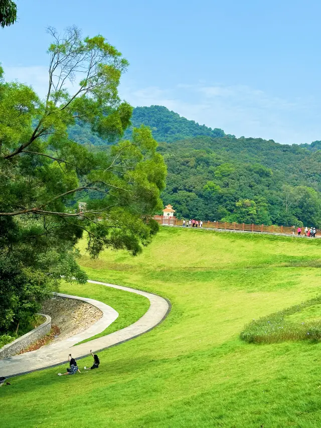 This is not Western Sichuan! It's Guangzhou!! A great place for a springtime parent-child hiking and oxygenating outing