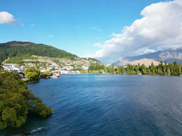 Lake Wakatipu | The Dreamy Lake of Love