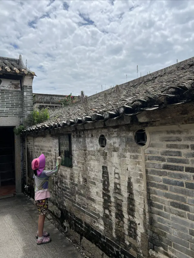 Guarding the Southern Gate of China | Dapeng Fortress
