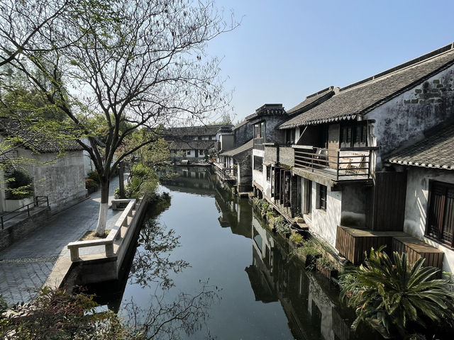 清新 安逸的歇馬橋村