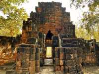 เที่ยวปราสาทเมืองสิงห์ ชมศิลปะขอมที่เมืองกาญ