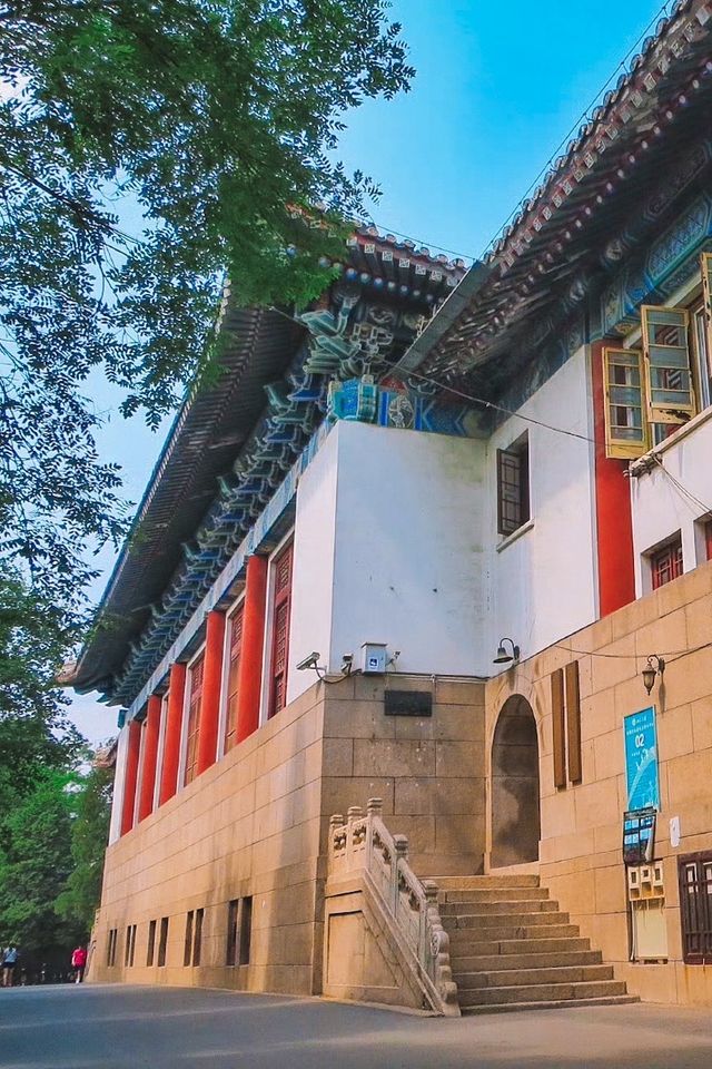 北京大學｜這個暑假，來逛逛學霸遍地的百年校園