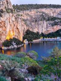🌟 Athenian Getaway: Top Stay in Vouliagmeni! 🏖️✨