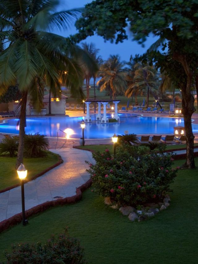 🌴 Unwind in Style: Top Goa Resort Picks! 🏖️